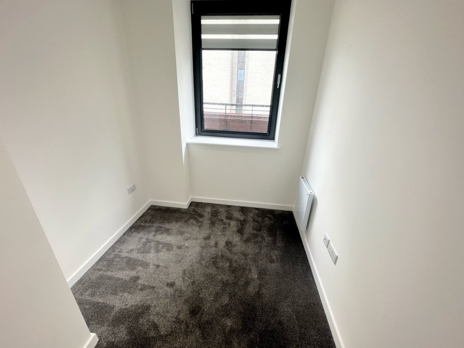 2 bedroom Flat for Letting Normandy House, Alencon Link