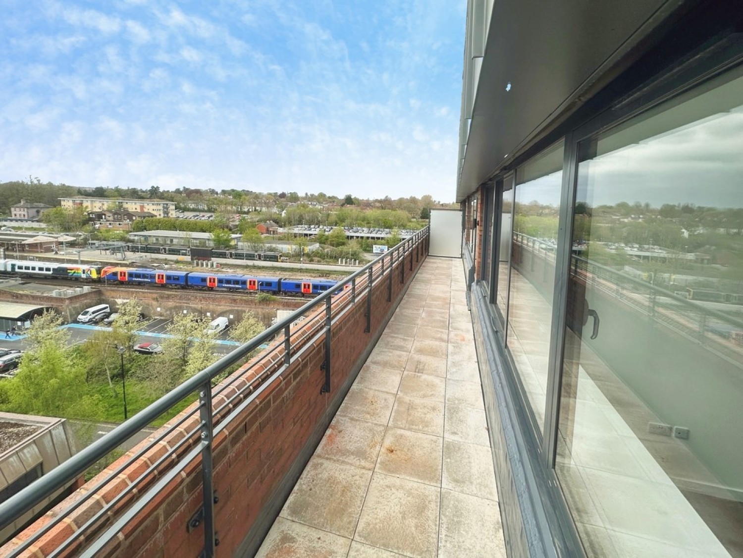 1 bedroom Flat for Letting Normandy House, Alencon Link