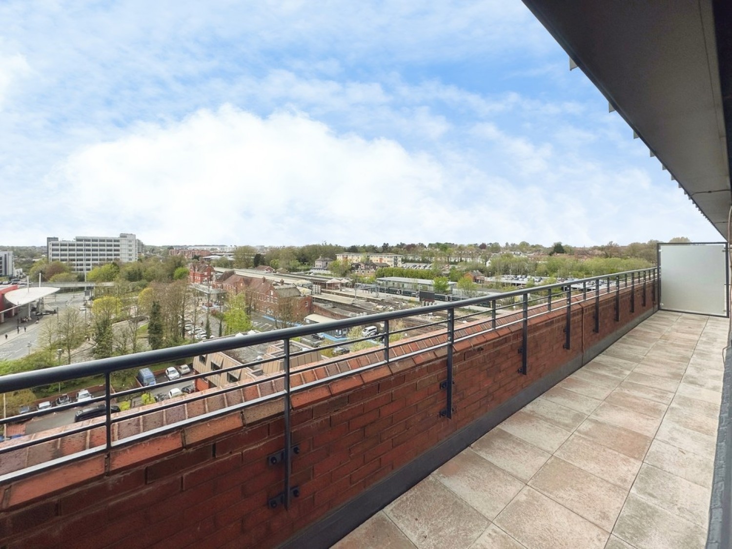 1 bedroom Flat for Letting Normandy House, Alencon Link