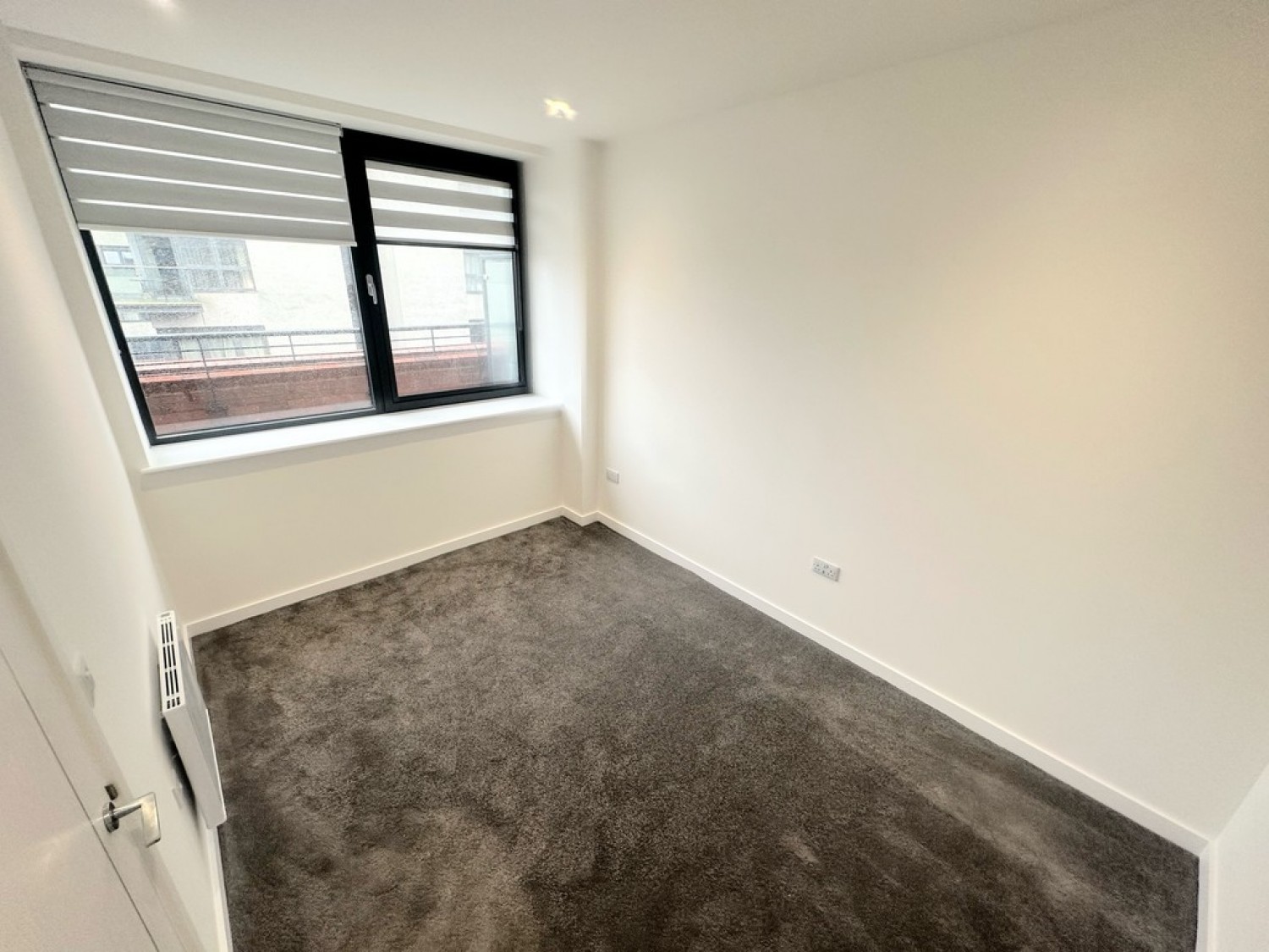 1 bedroom Flat for Letting Normandy House, Alencon Link