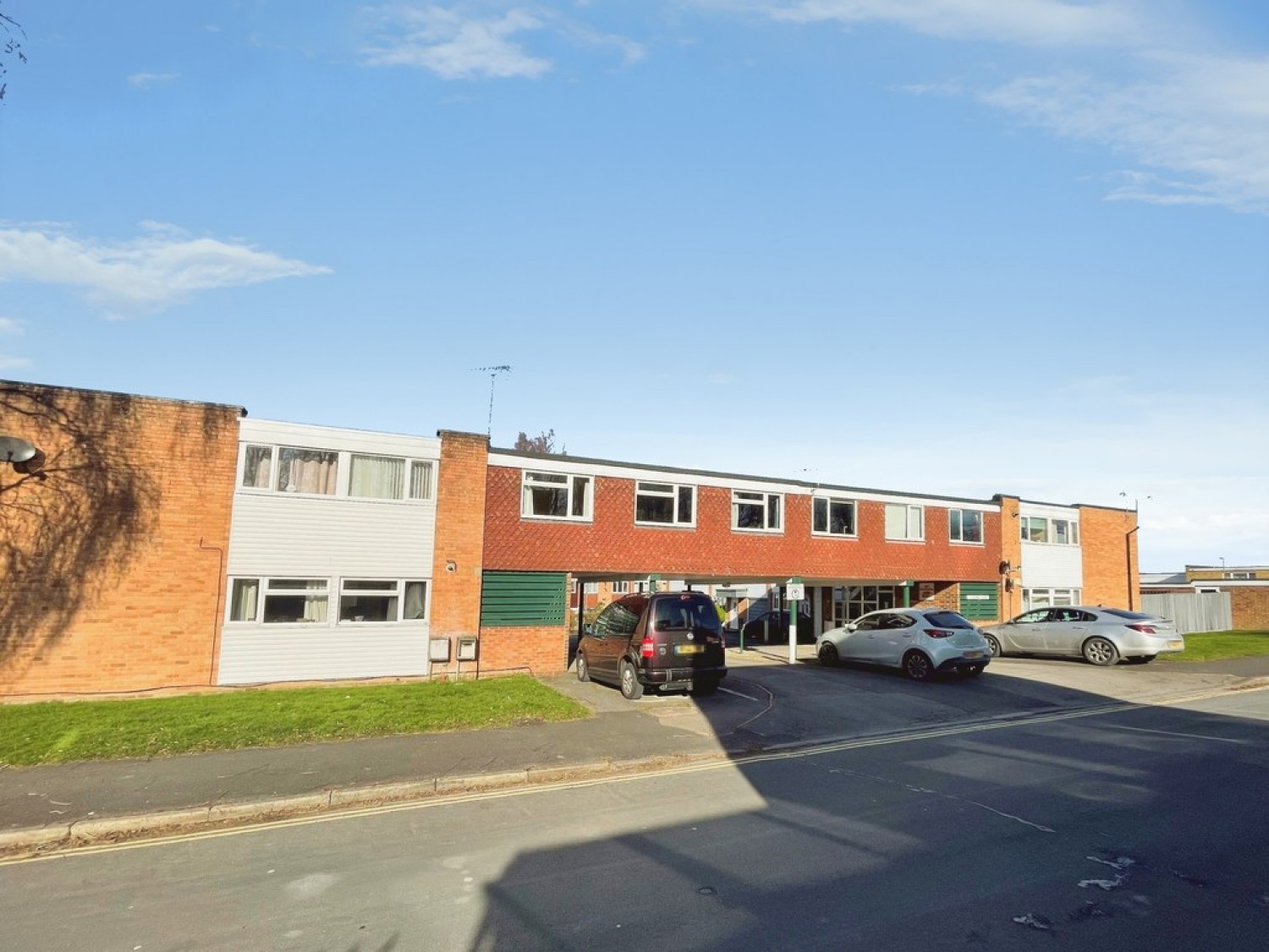 2 bedroom Flat for Letting Riverdene