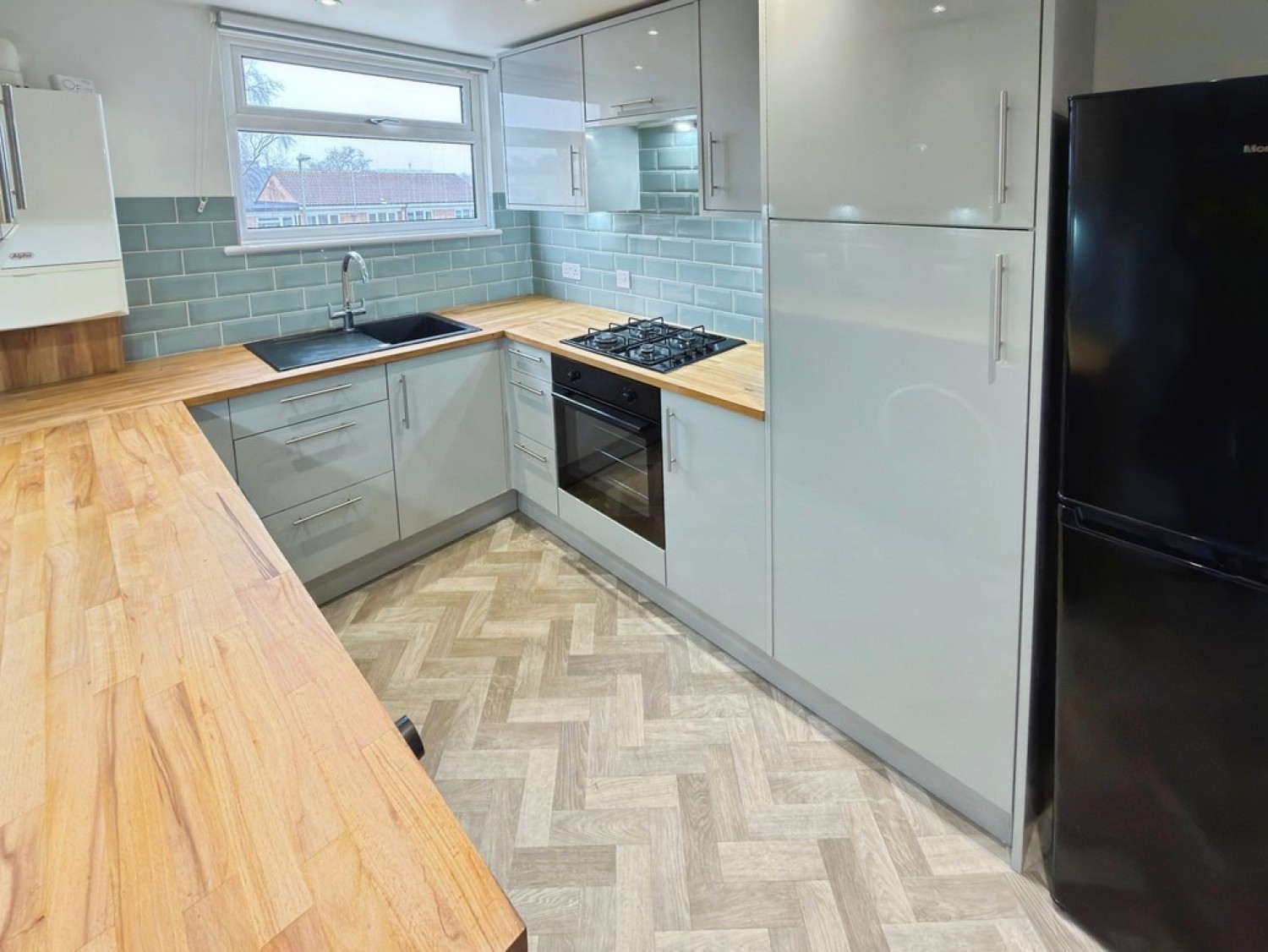 2 bedroom Flat for Letting Riverdene