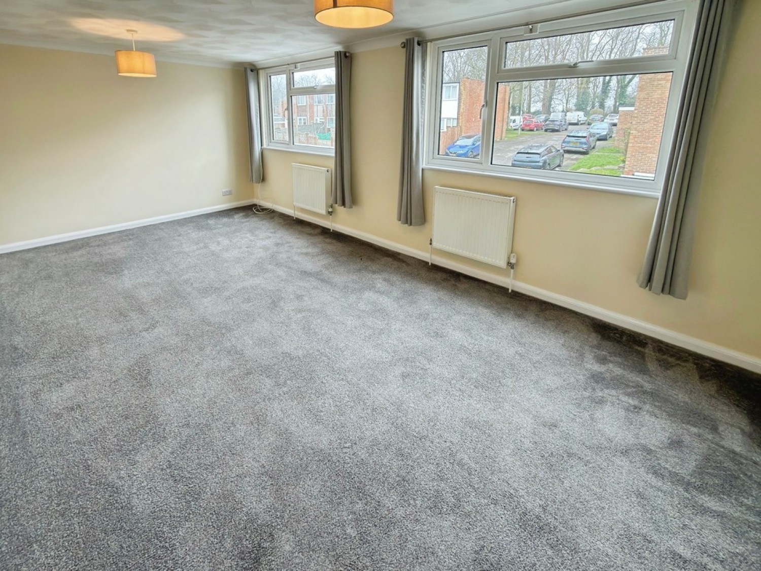 2 bedroom Flat for Letting Riverdene