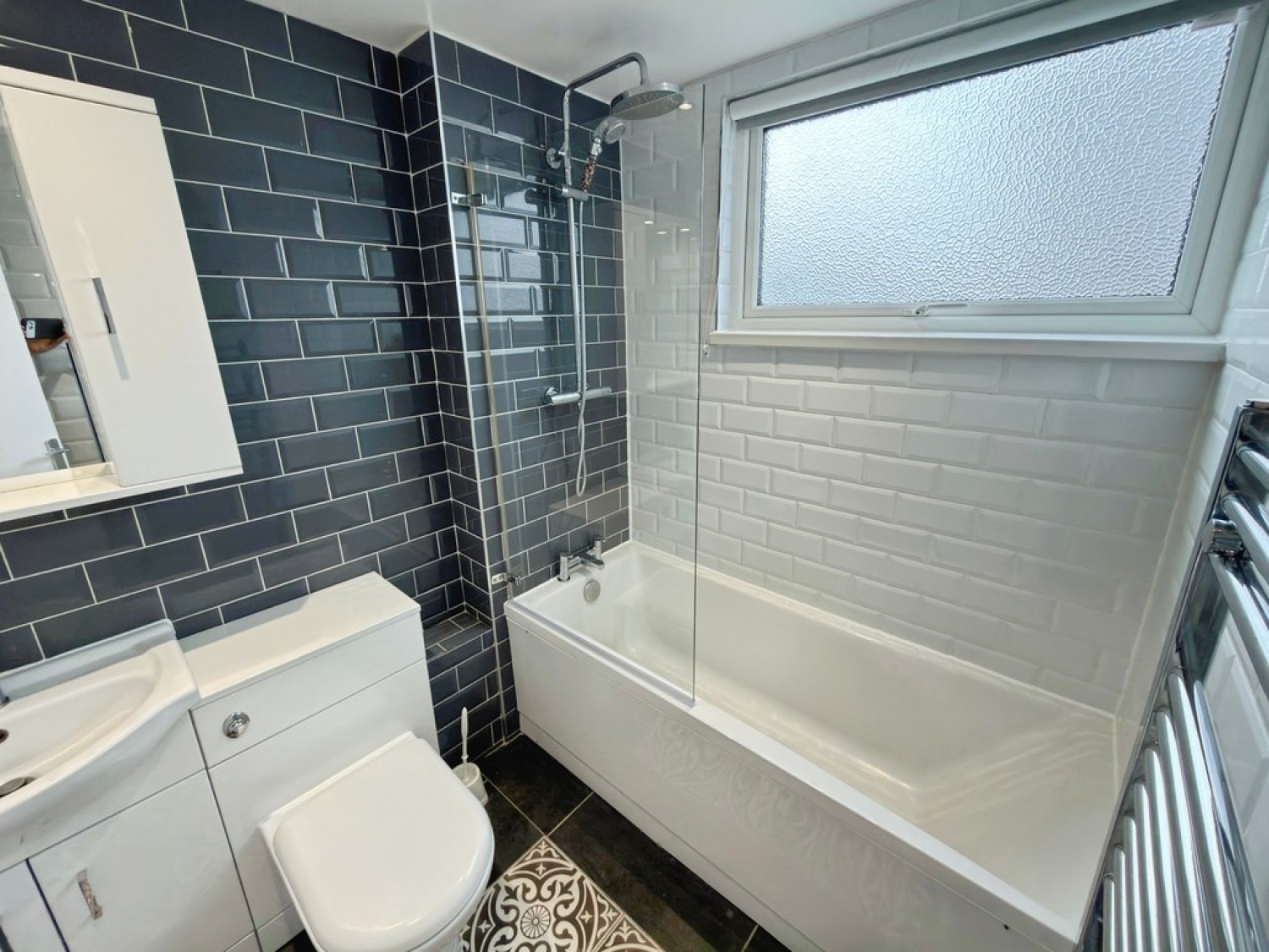 2 bedroom Flat for Letting Riverdene