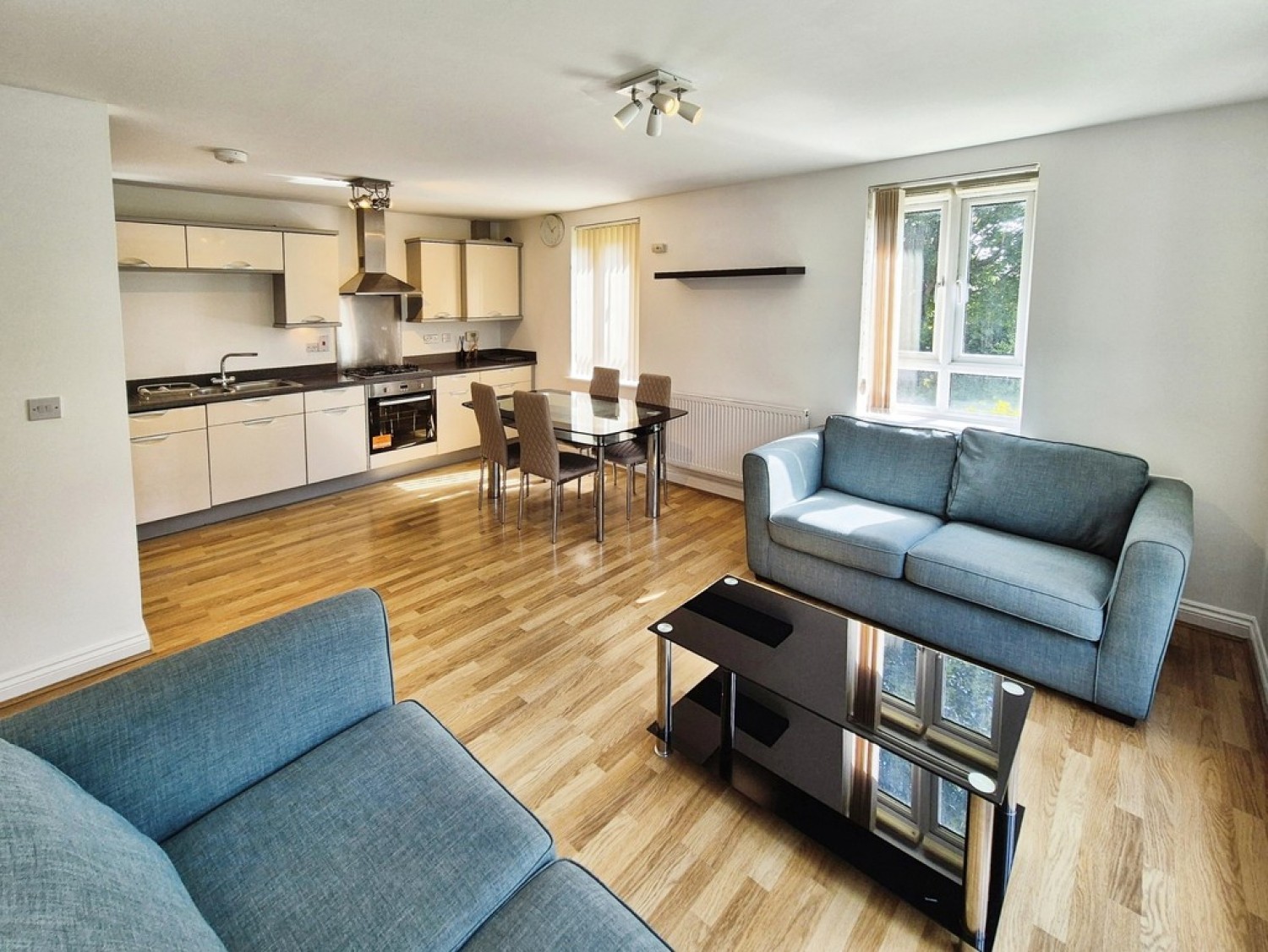 2 bedroom Flat for Sale Sinclair Drive