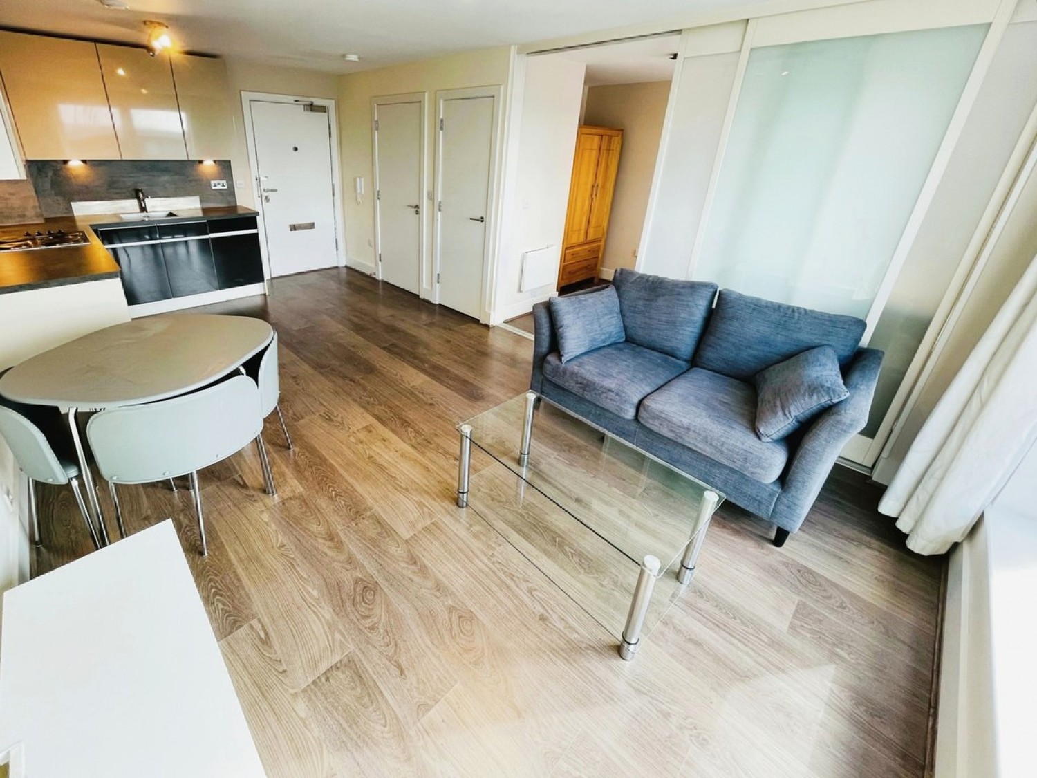 Skyline Plaza, Town Centre