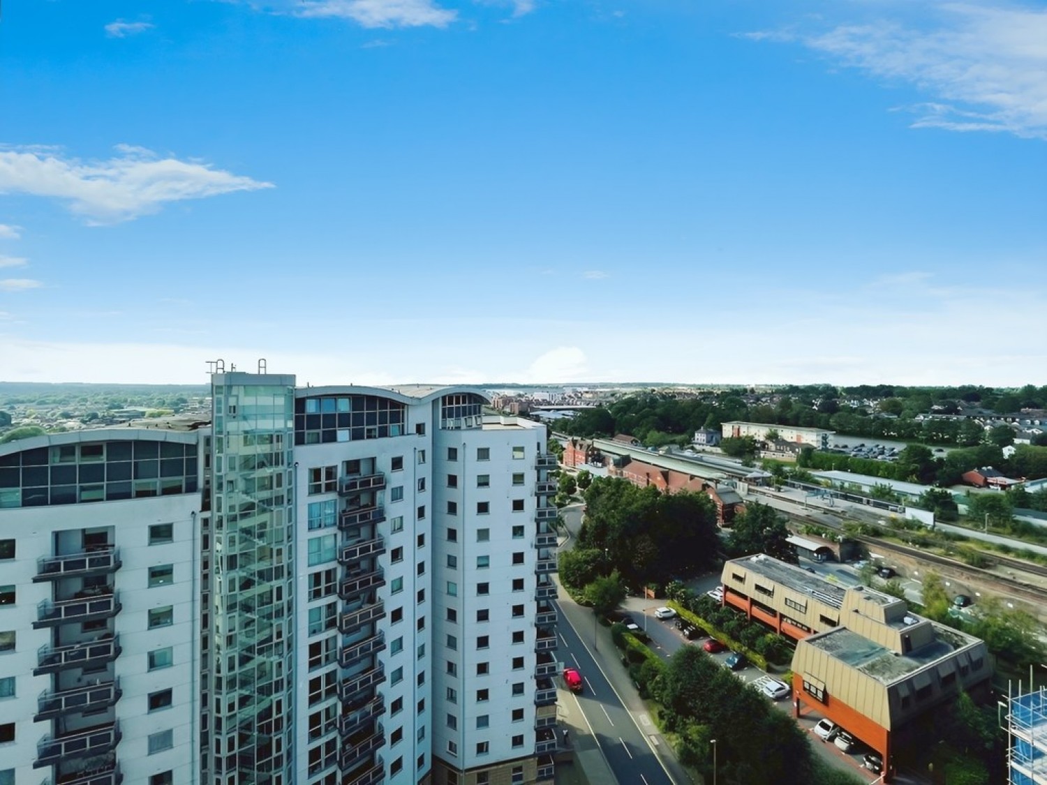 Skyline Plaza, Town Centre