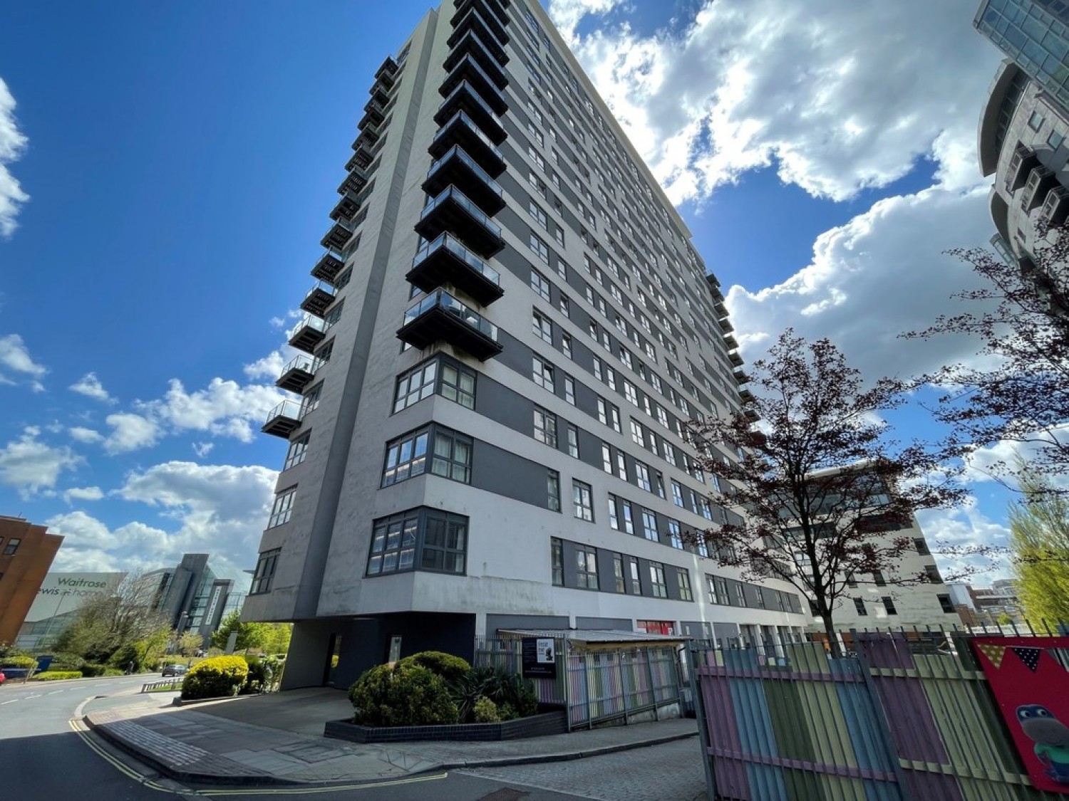 2 bedroom Flat for Letting Town Centre