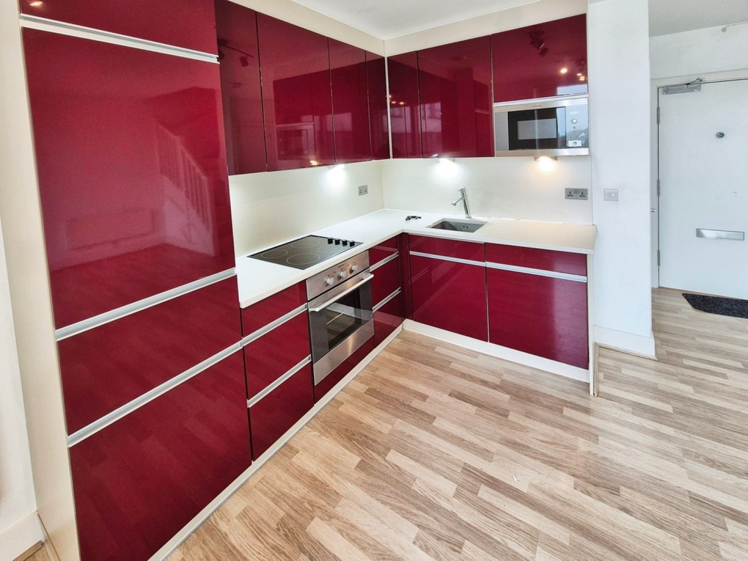 2 bedroom Flat for Letting Town Centre