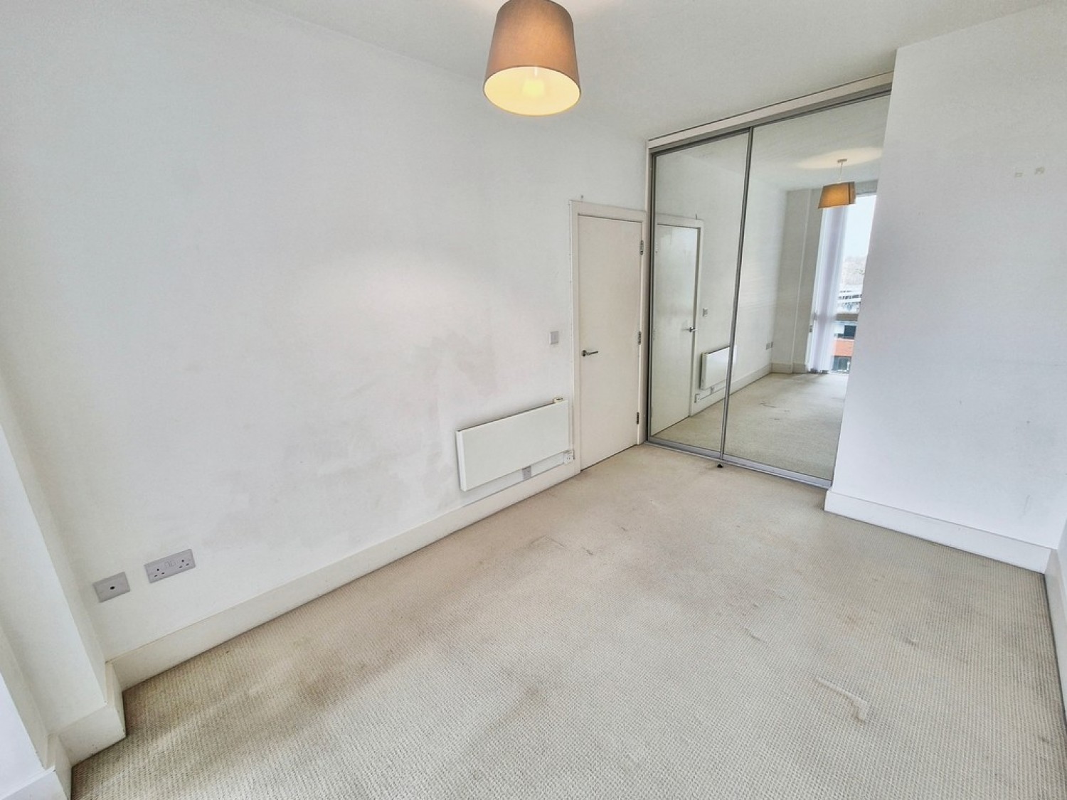 2 bedroom Flat for Letting Town Centre