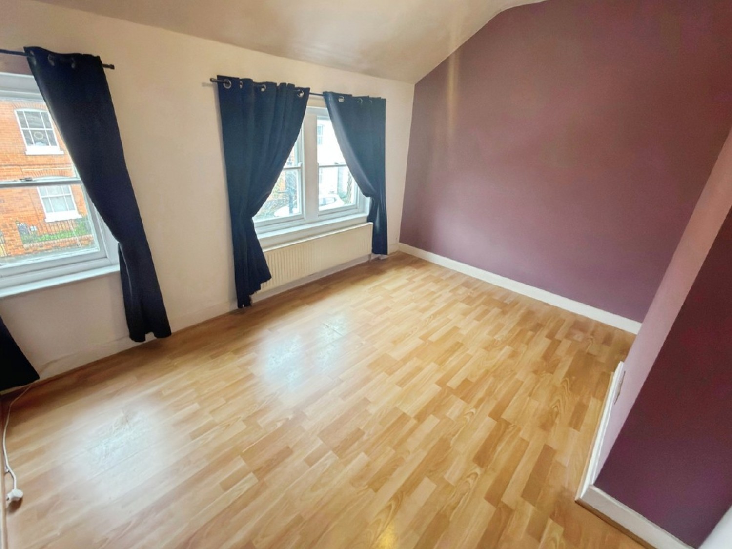 2 bedroom House for Sale Town Centre