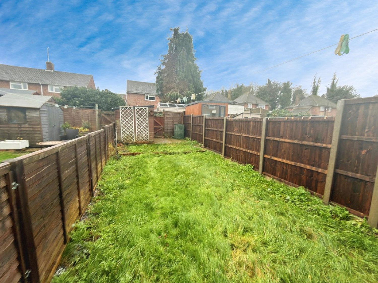 2 bedroom House for Sale Town Centre