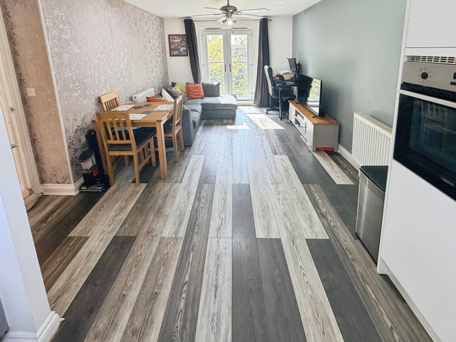 2 bedroom Flat for Sale Sinclair Drive, RG21