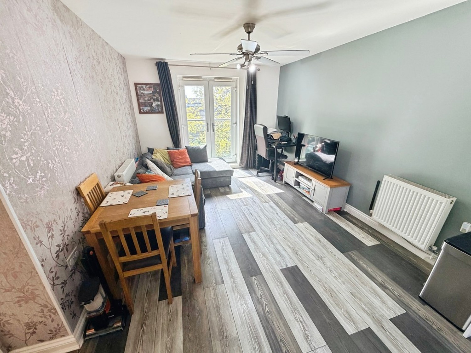 2 bedroom Flat for Sale Sinclair Drive, RG21