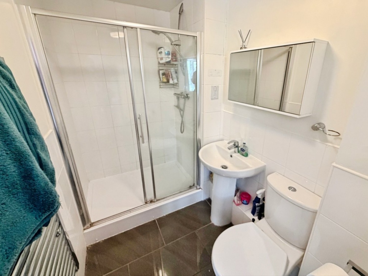 2 bedroom Flat for Sale Sinclair Drive, RG21