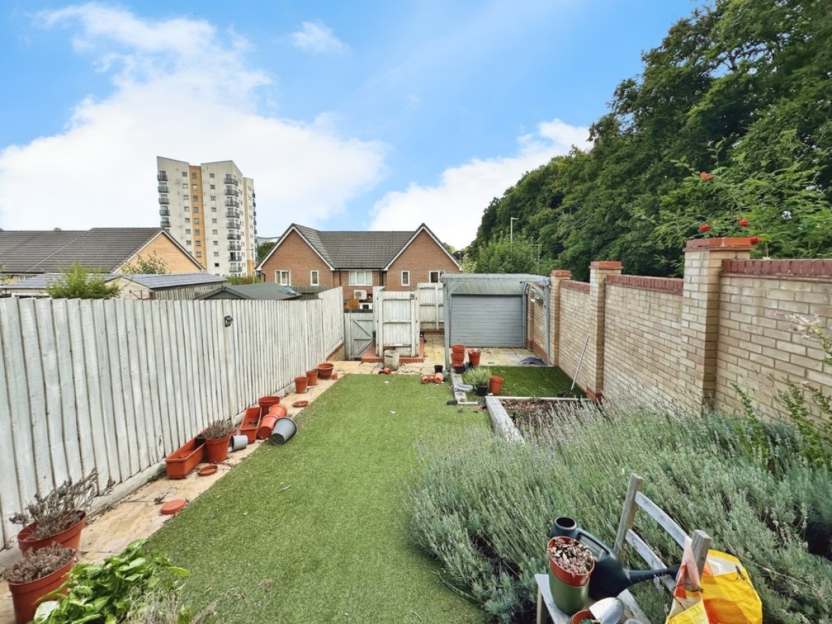 Woolhampton Drive
