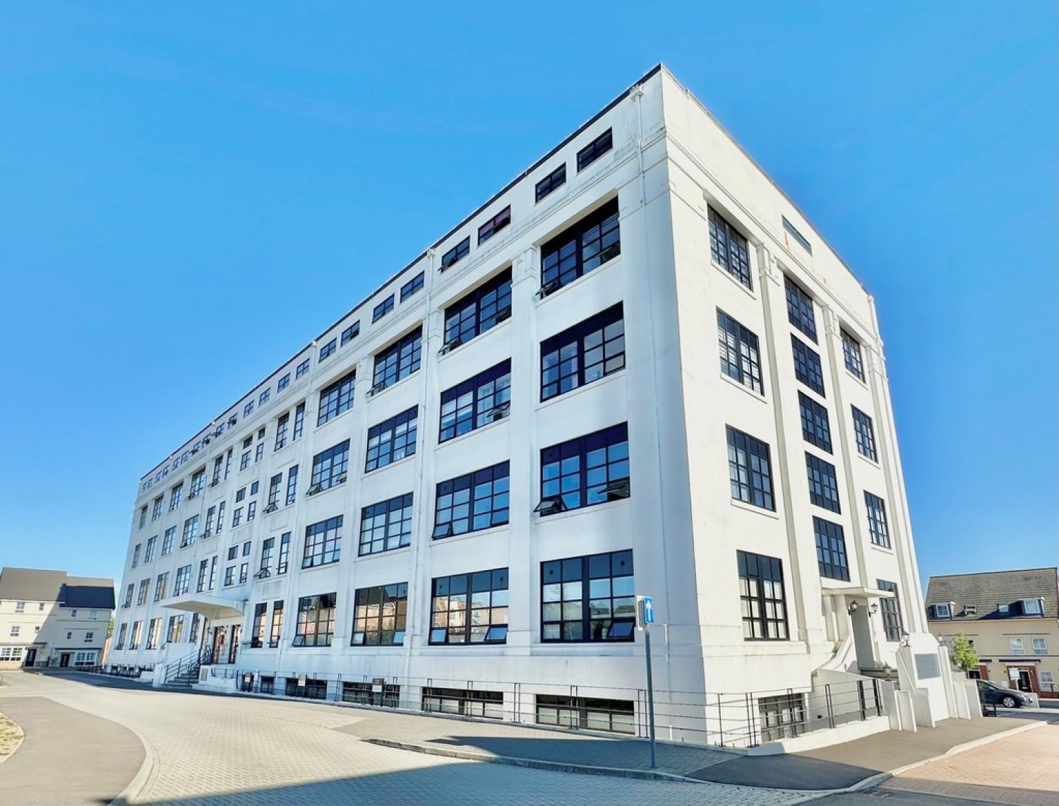 2 bedroom Flat in Lilly Court, Chapel Gate