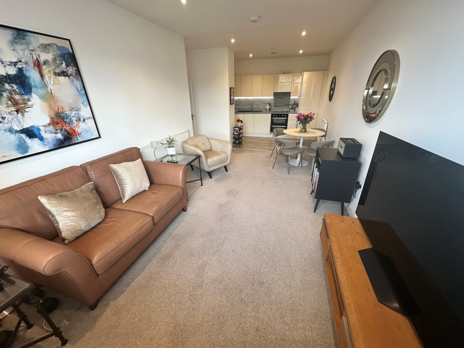 2 bedroom Flat in Lilly Court, Chapel Gate
