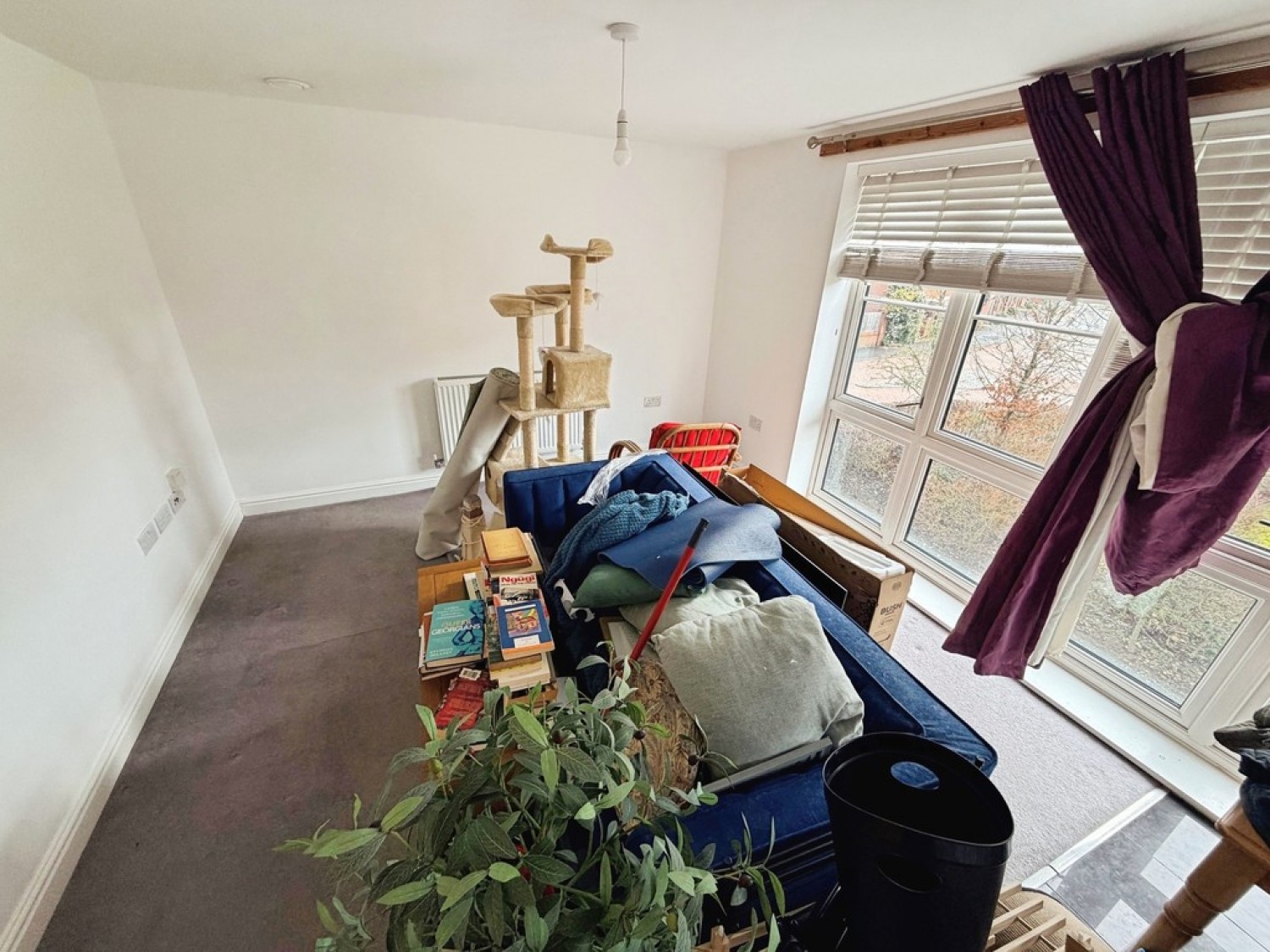 2 bedroom Flat in Limes Park