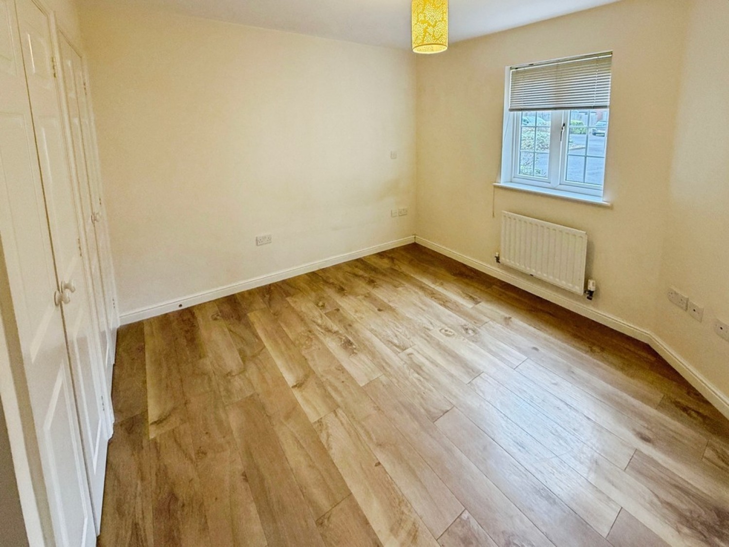 2 bedroom Flat for Sale Wedderburn Avenue