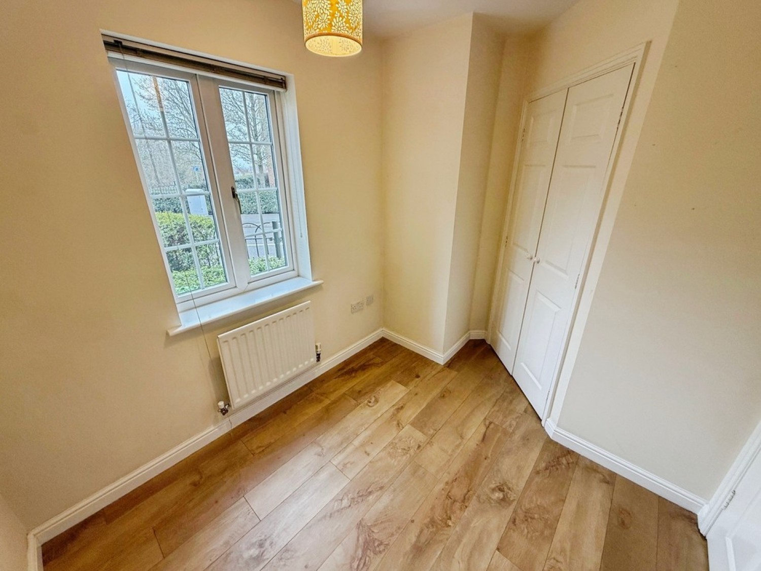 2 bedroom Flat for Sale Wedderburn Avenue