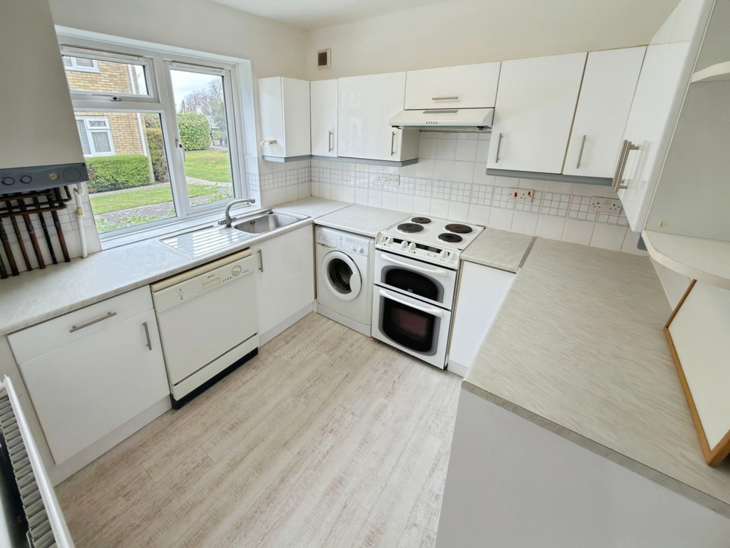 2 bedroom Flat for Sale Montague Place