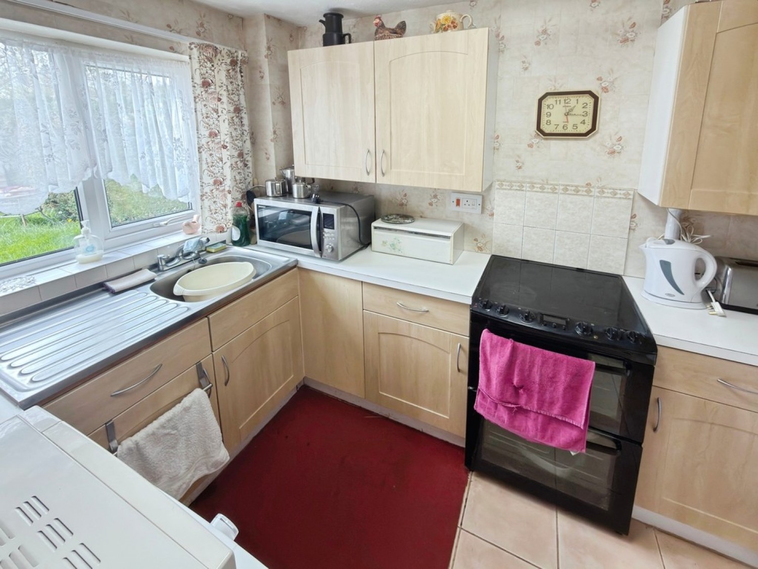 3 bedroom House for Sale Pamber Heath