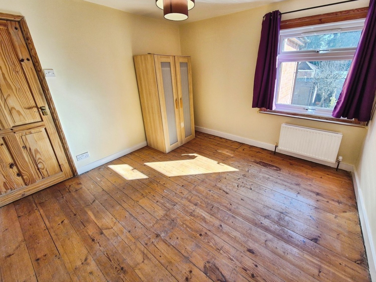 3 bedroom House for Sale Town Centre