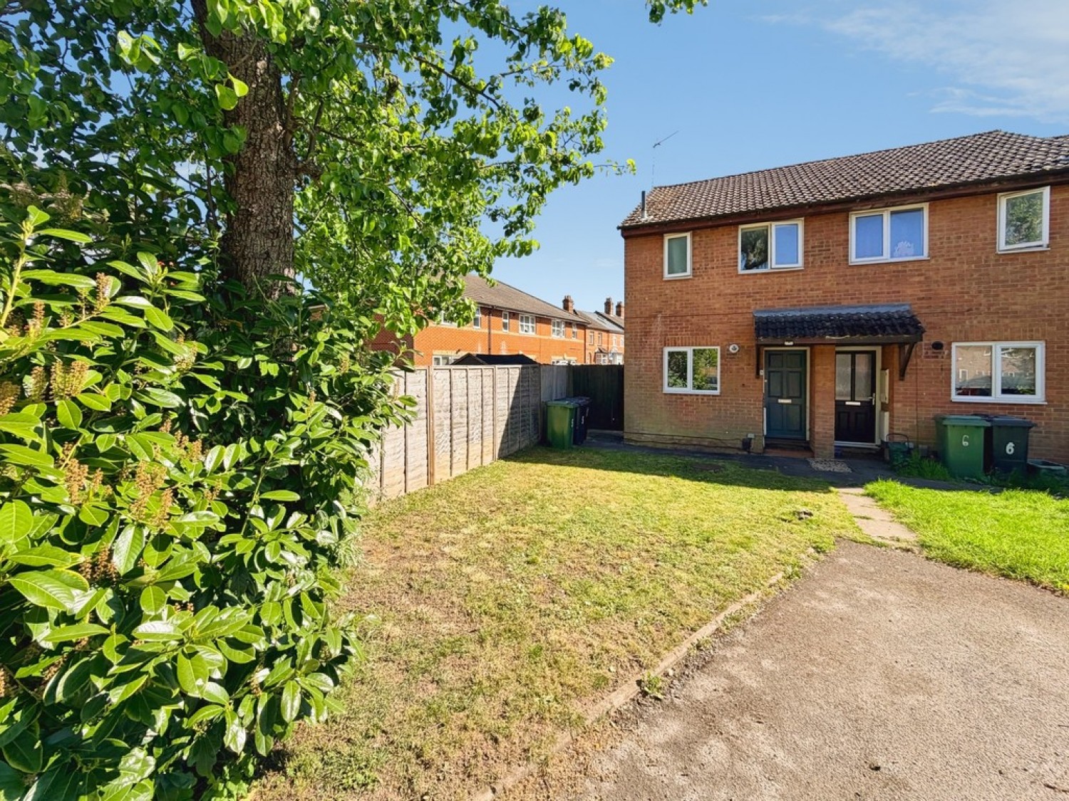 2 bedroom House for Letting Town Centre