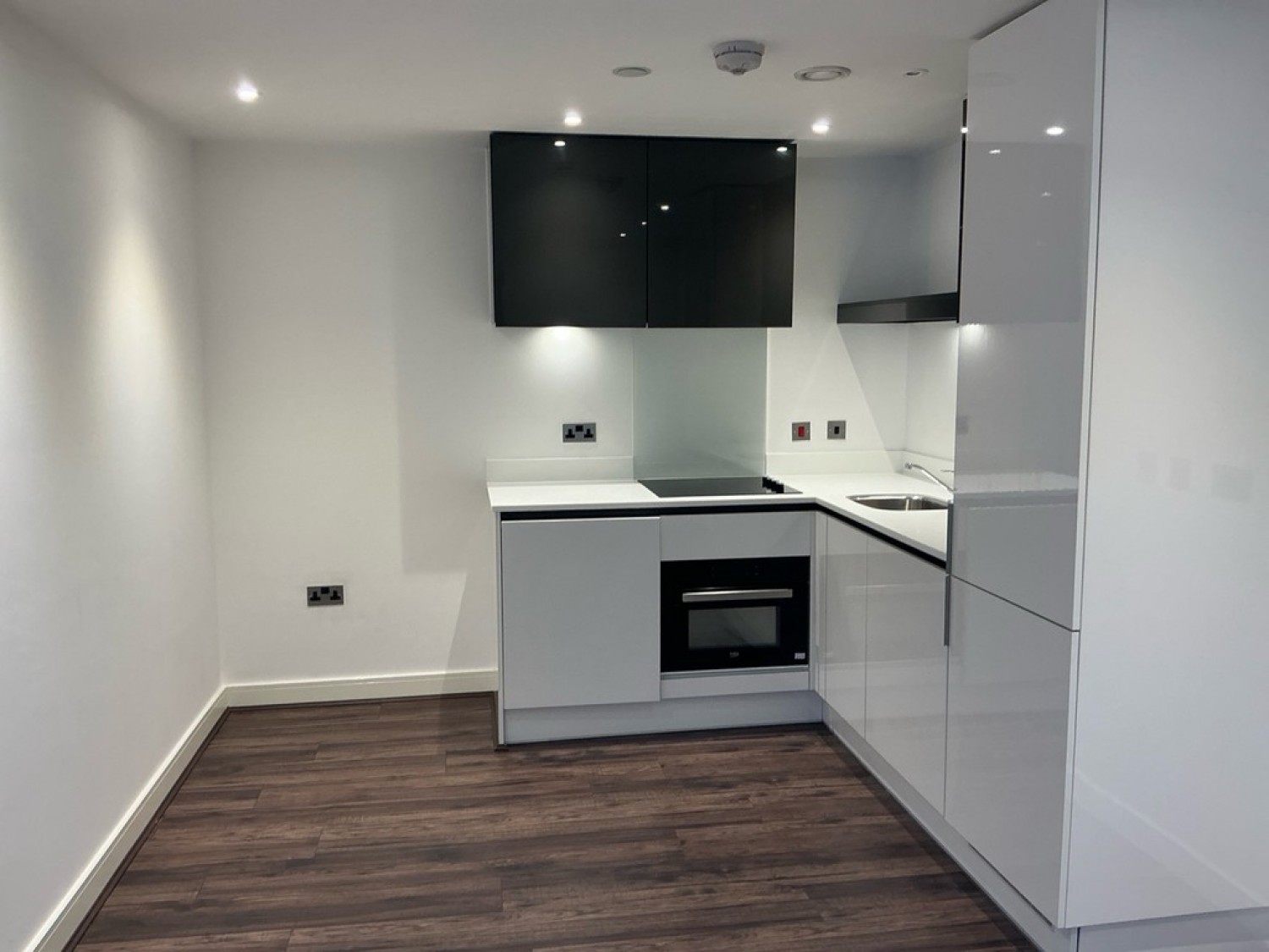 1 bedroom Flat for Letting Churchill Place