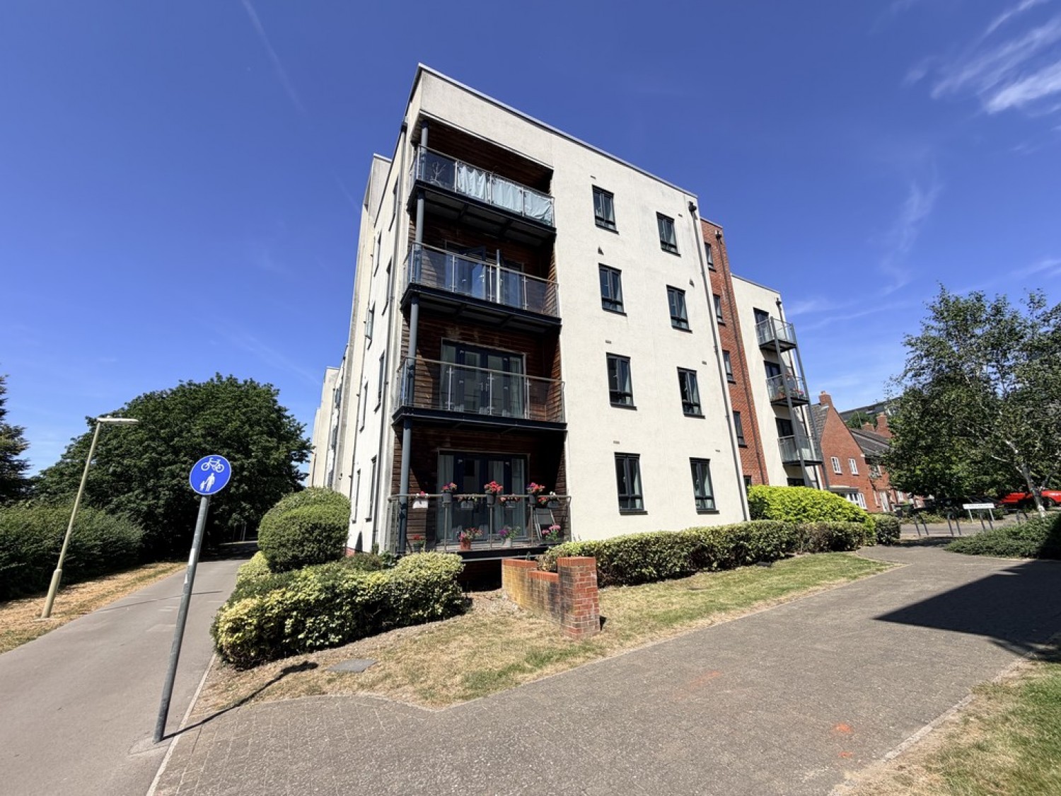 2 bedroom Flat for Sale Sinclair Drive