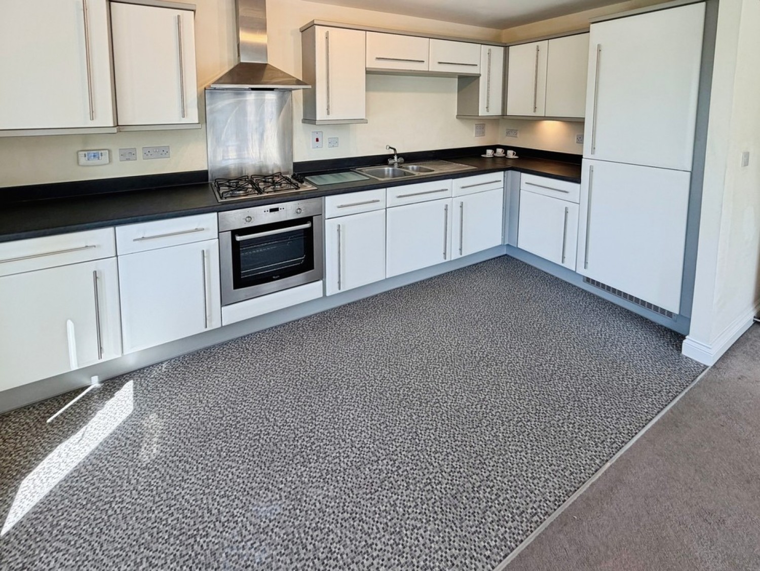 2 bedroom Flat for Sale Sinclair Drive