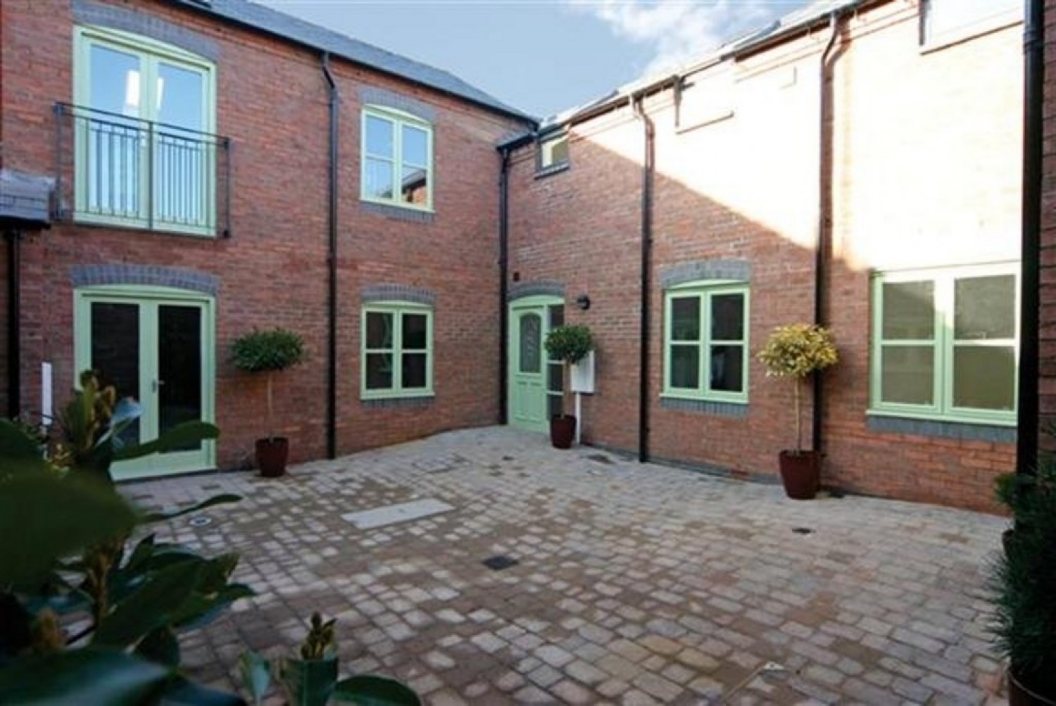 1 bedroom Flat for Letting Farriers Yard Swan Street