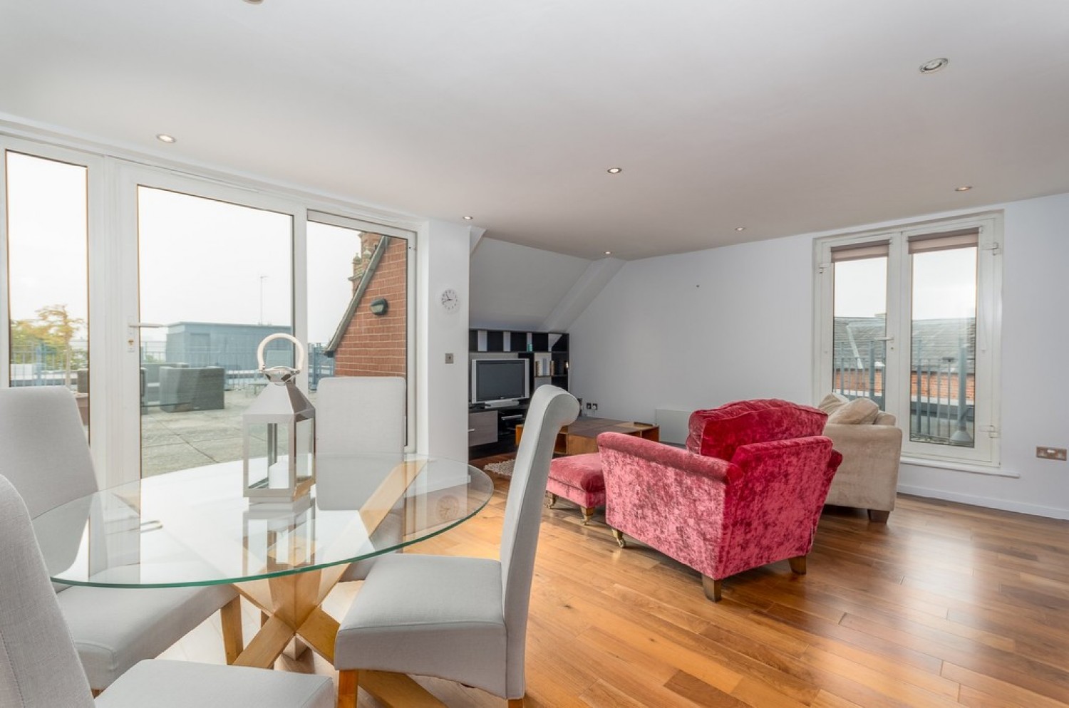 2 bedroom Flat for Letting Regent House, The Parade, Leamington Spa