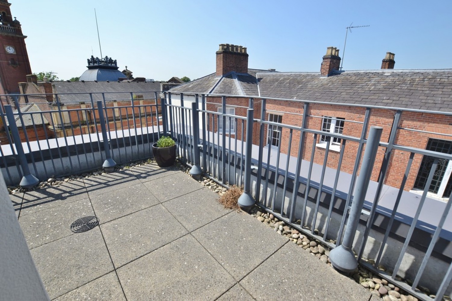 2 bedroom Flat for Letting Regent House, The Parade, Leamington Spa