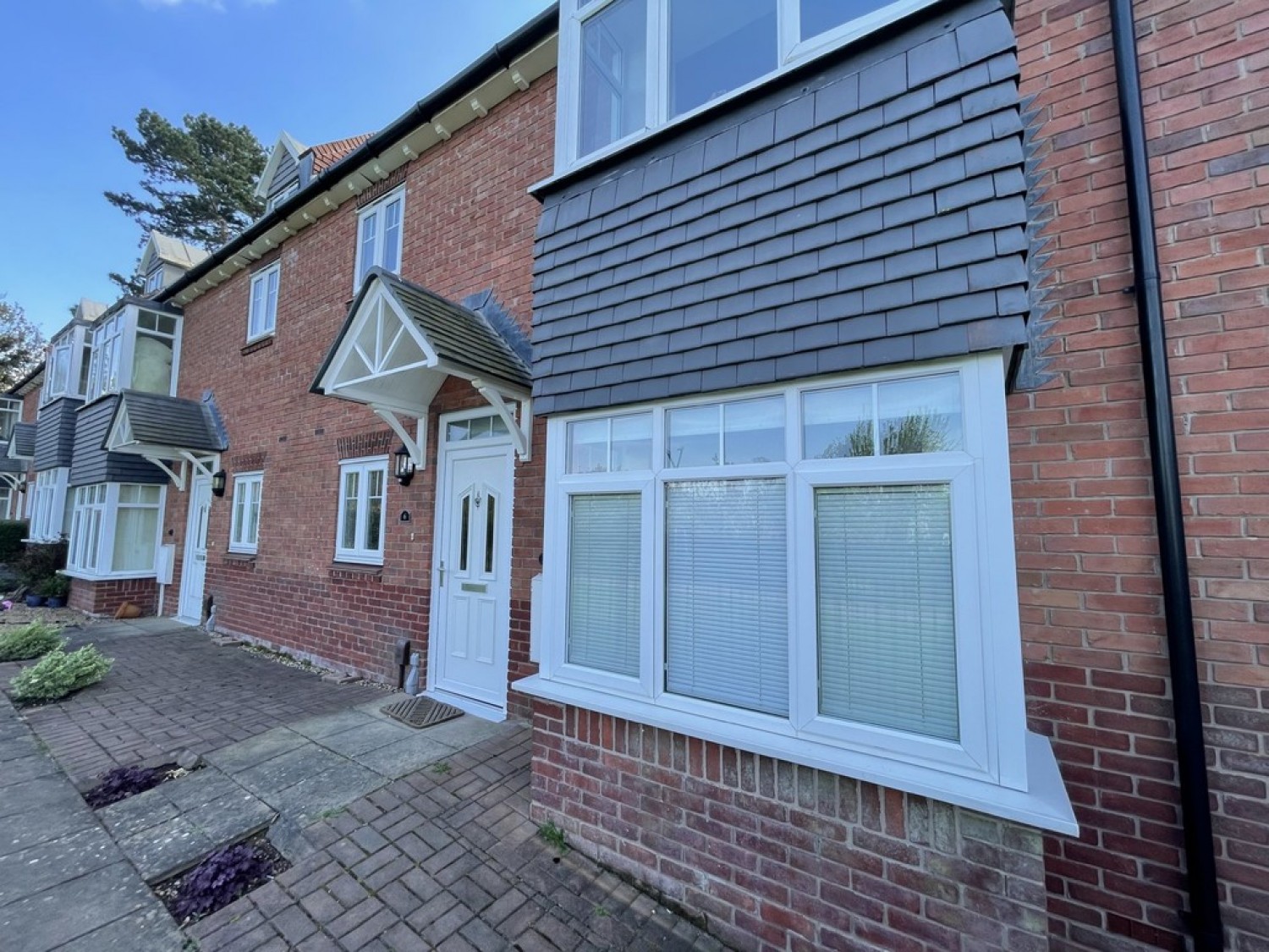 2 bedroom Flat for Letting Bread &amp; Meat Close, Warwick
