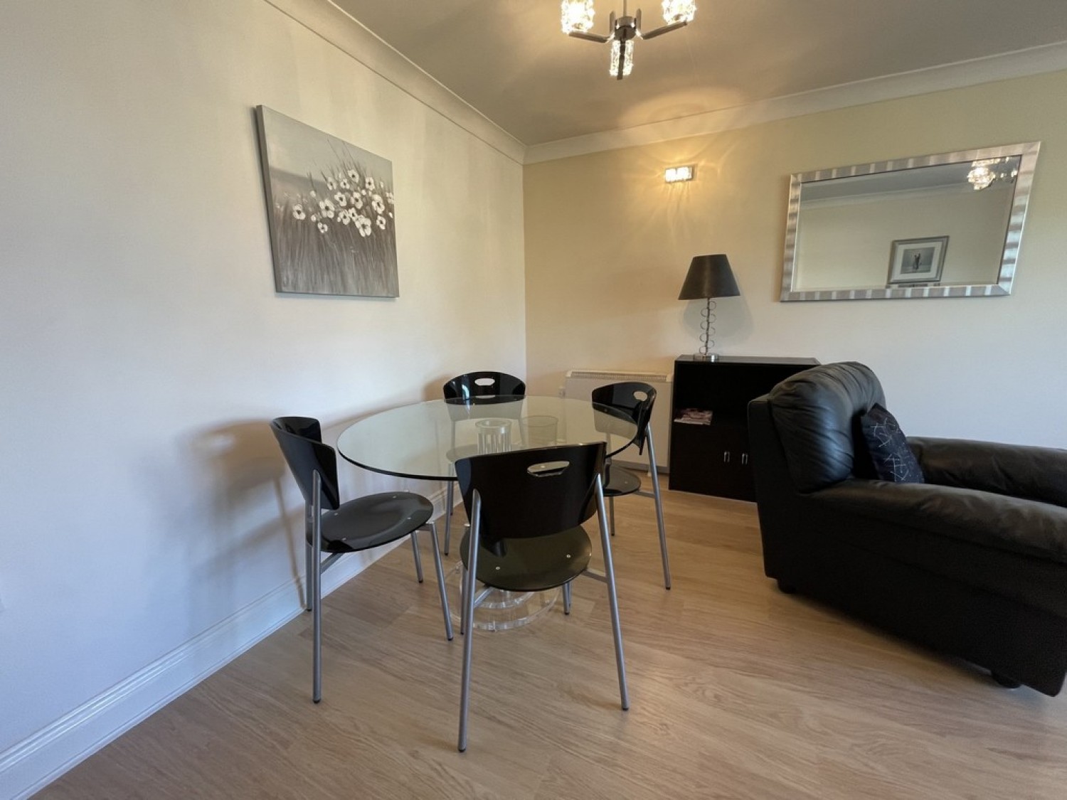 2 bedroom Flat for Letting Bread &amp; Meat Close, Warwick
