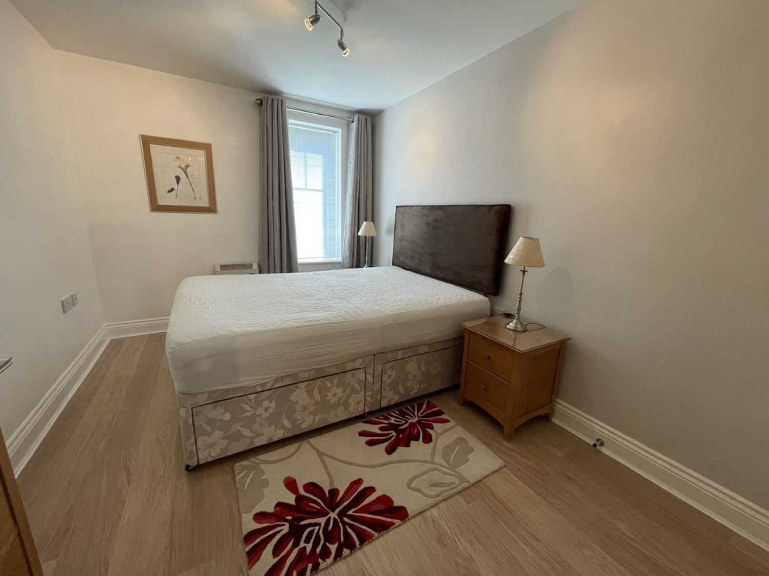 2 bedroom Flat for Letting Bread &amp; Meat Close, Warwick