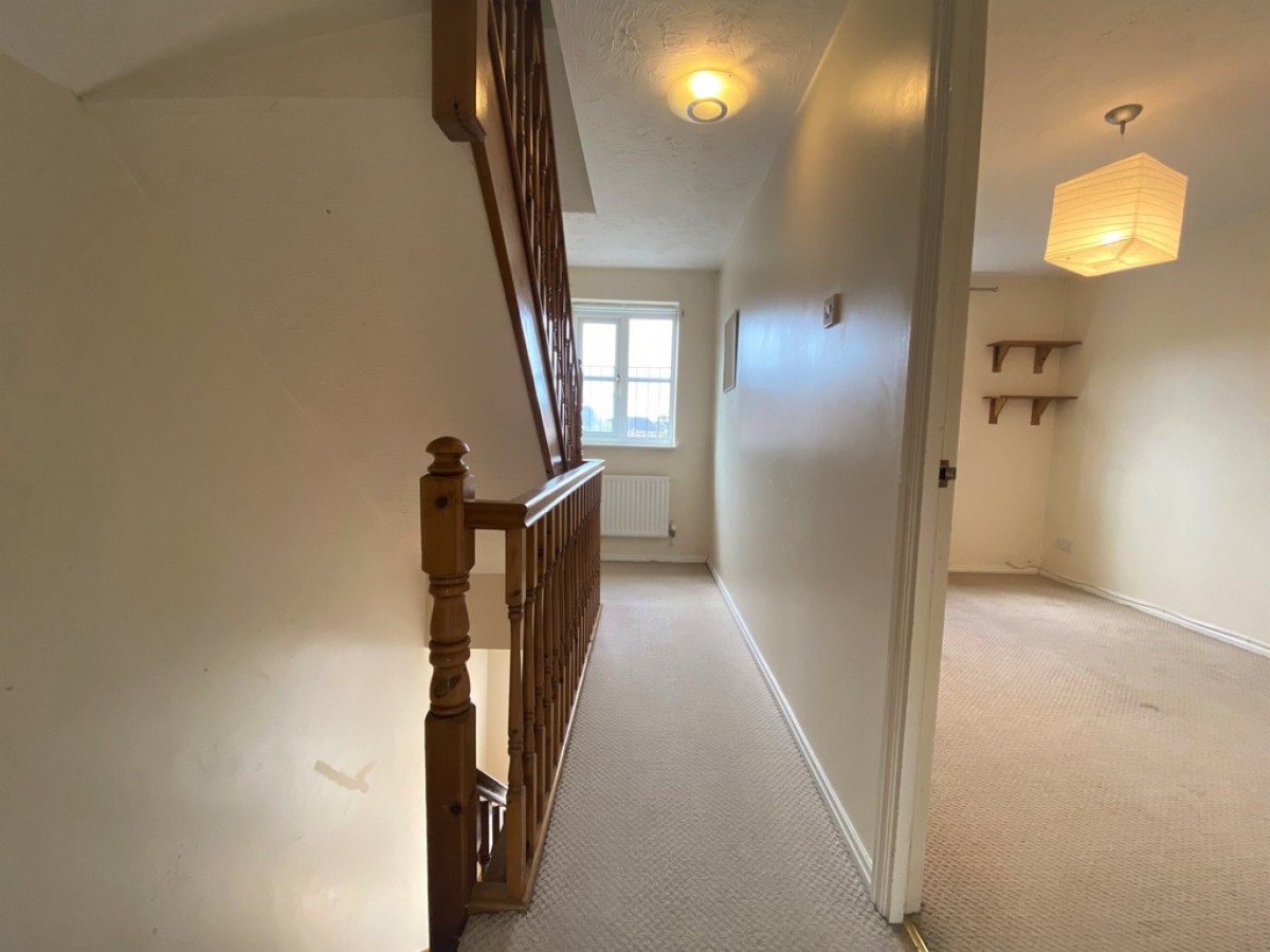 Faulconbridge Way, Heathcote