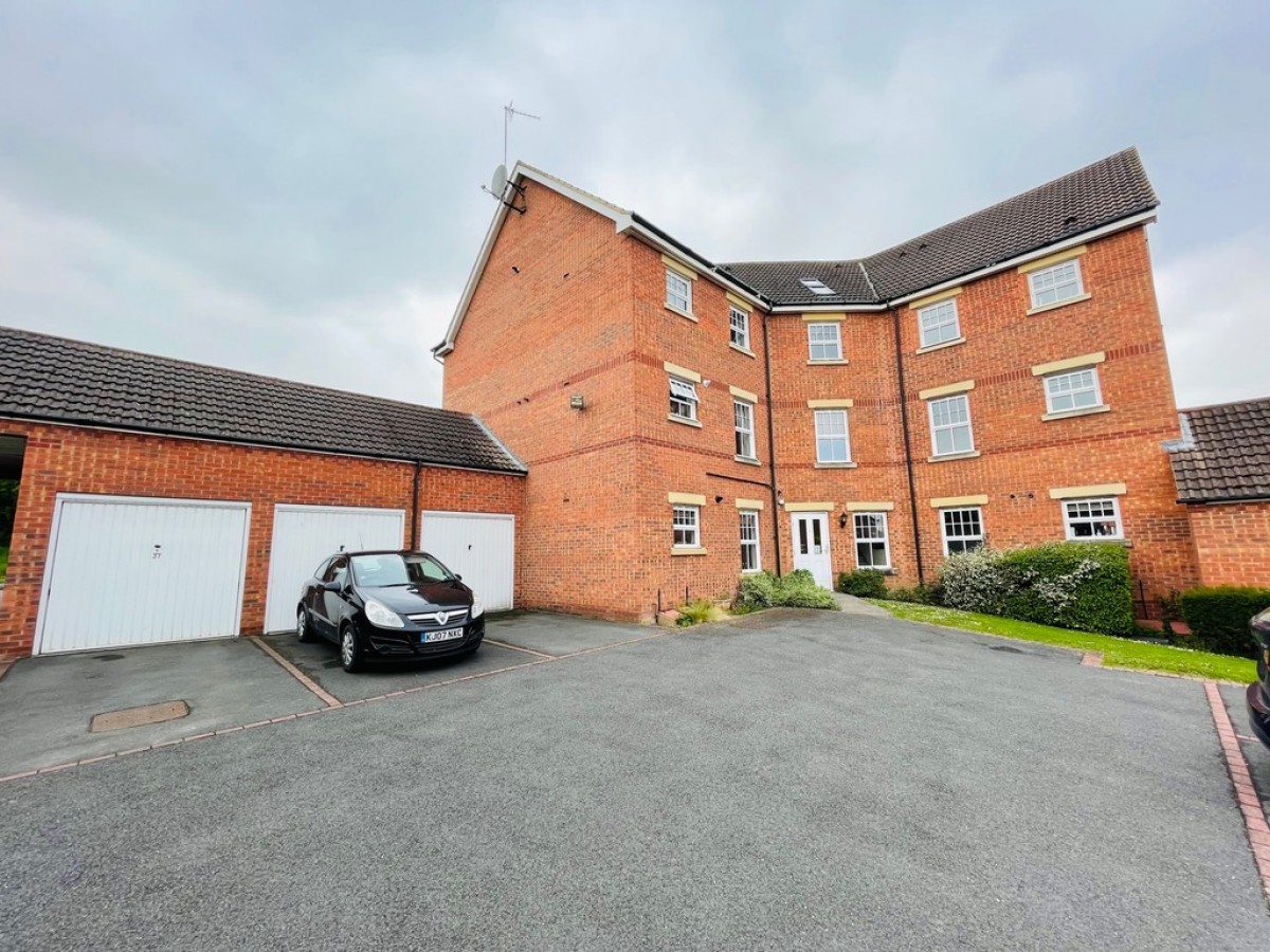 Bromhurst Way, Warwick