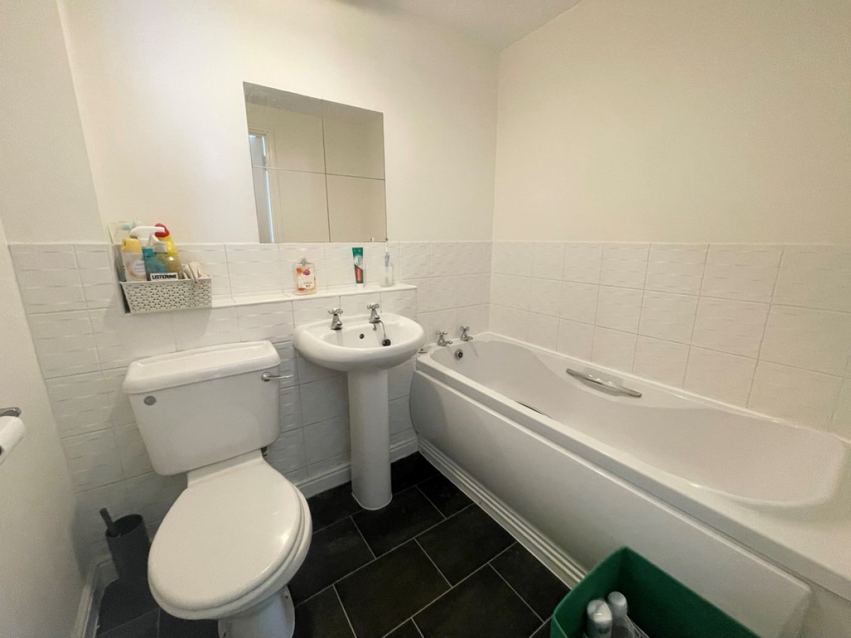 Bromhurst Way, Warwick