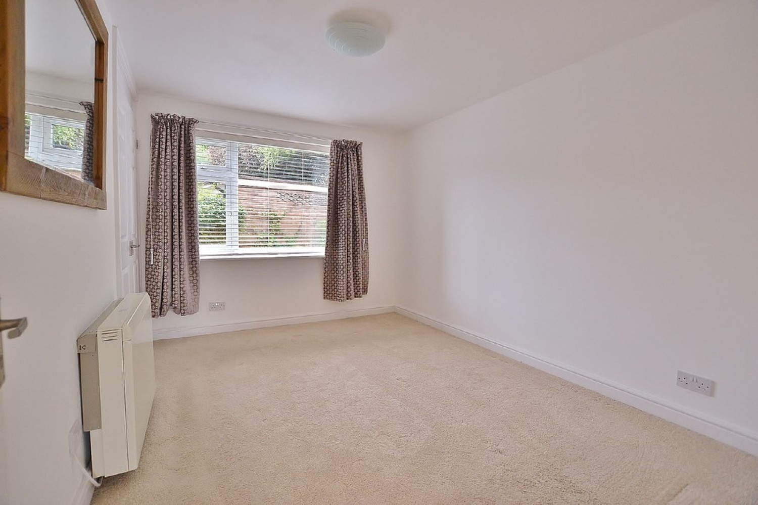 2 bedroom Flat for Letting Milford Court , Leamington Spa