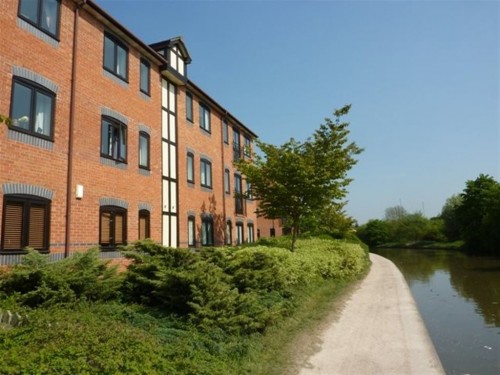 The Locks, Moorings, Myton Road