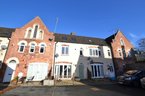 Elisabeth Court, Beaconsfield Street West