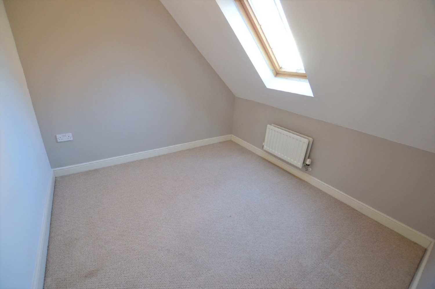 3 bedroom House for Letting Elisabeth Court, Beaconsfield Street West