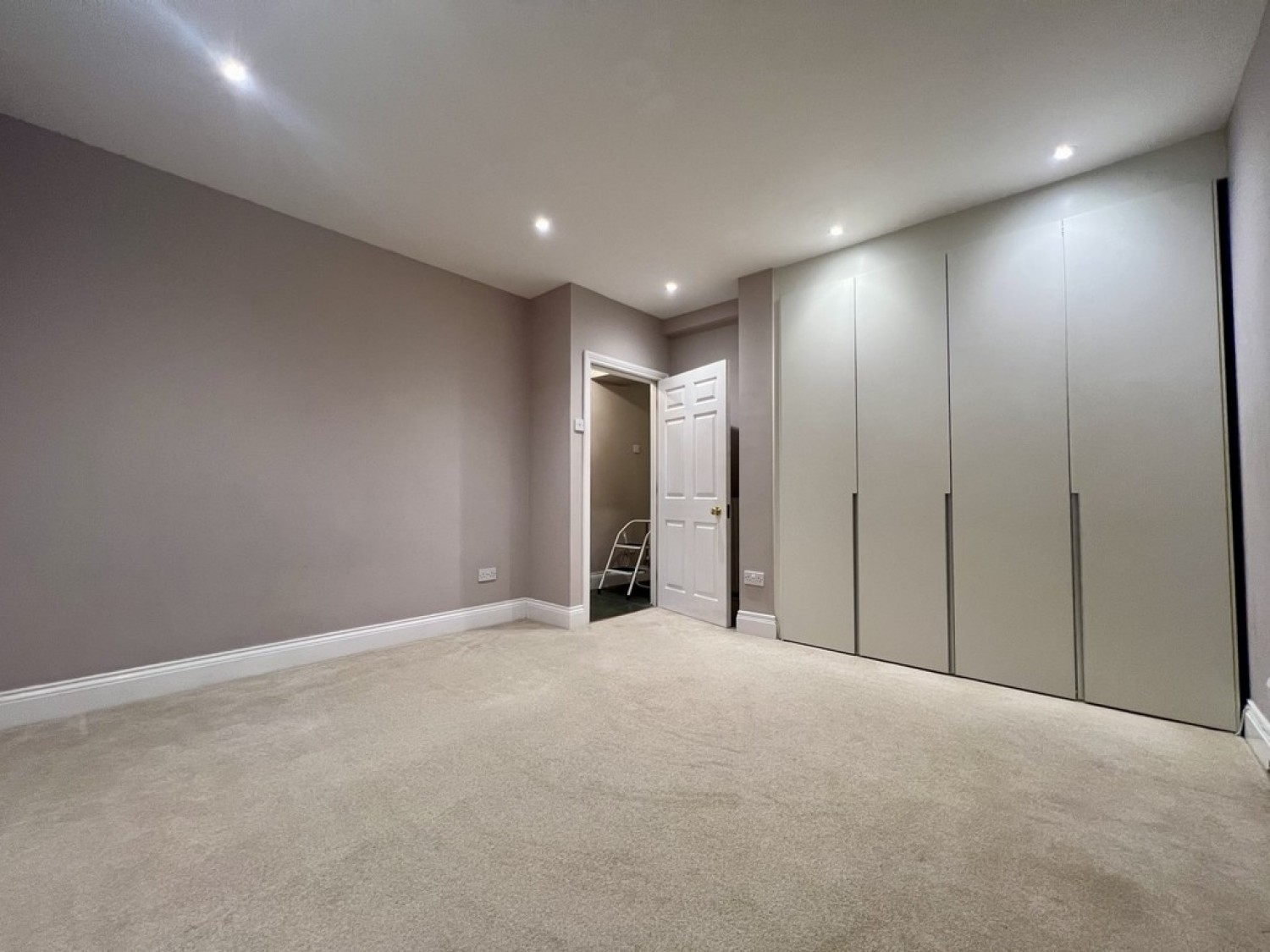 2 bedroom Flat for Letting Neville Court, Warwick