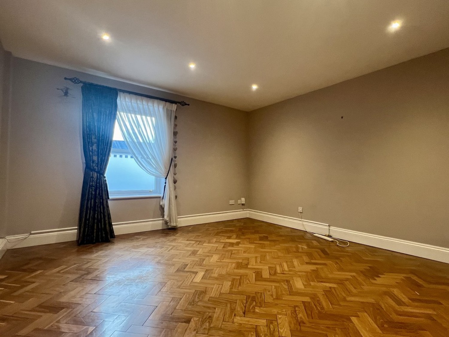 2 bedroom Flat for Letting Neville Court, Warwick