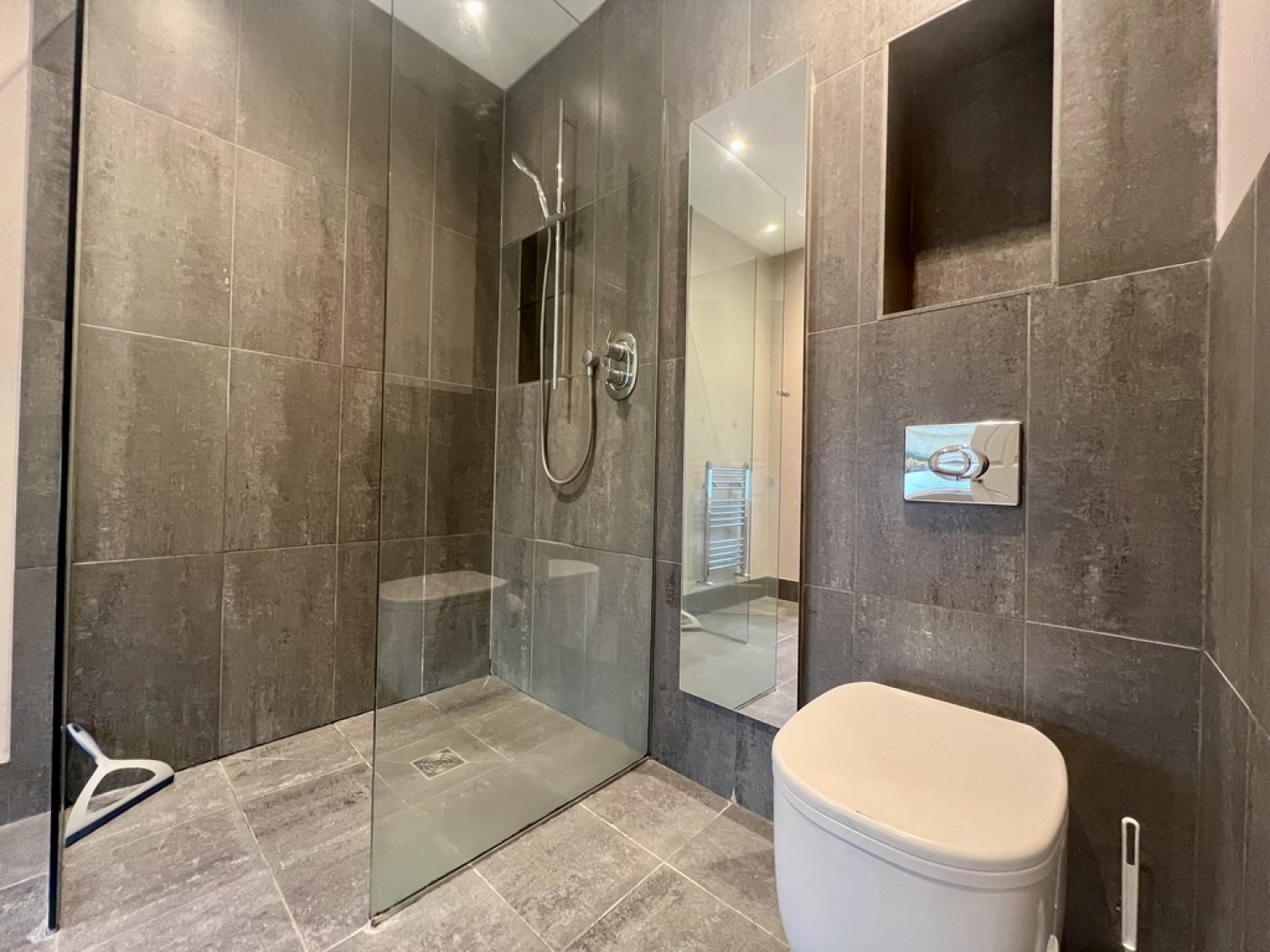 2 bedroom Flat for Letting Neville Court, Warwick