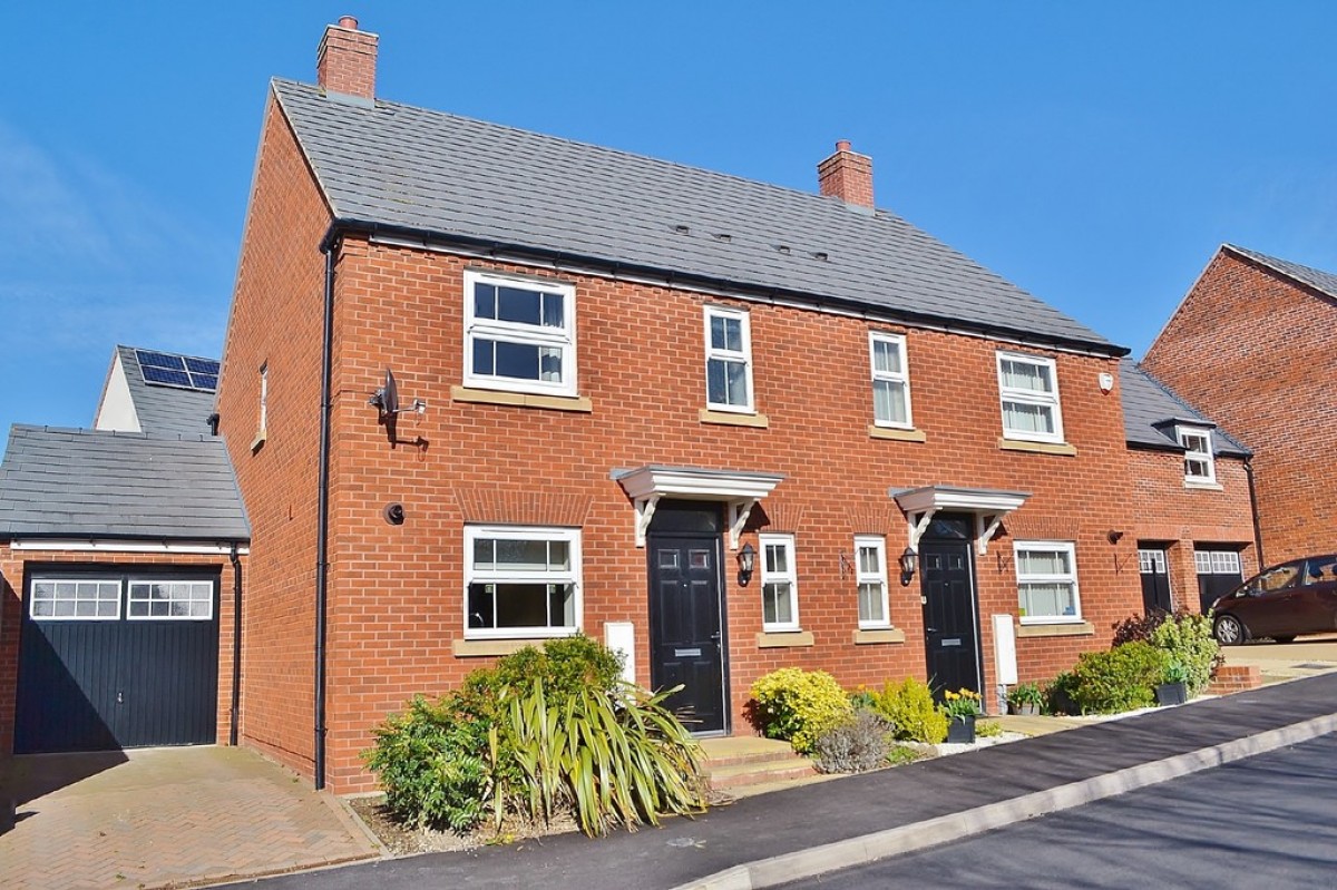 Squirrel Street, Bishopton, Stratford Upon Avon