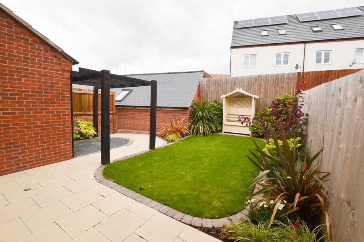 Squirrel Street, Bishopton, Stratford Upon Avon